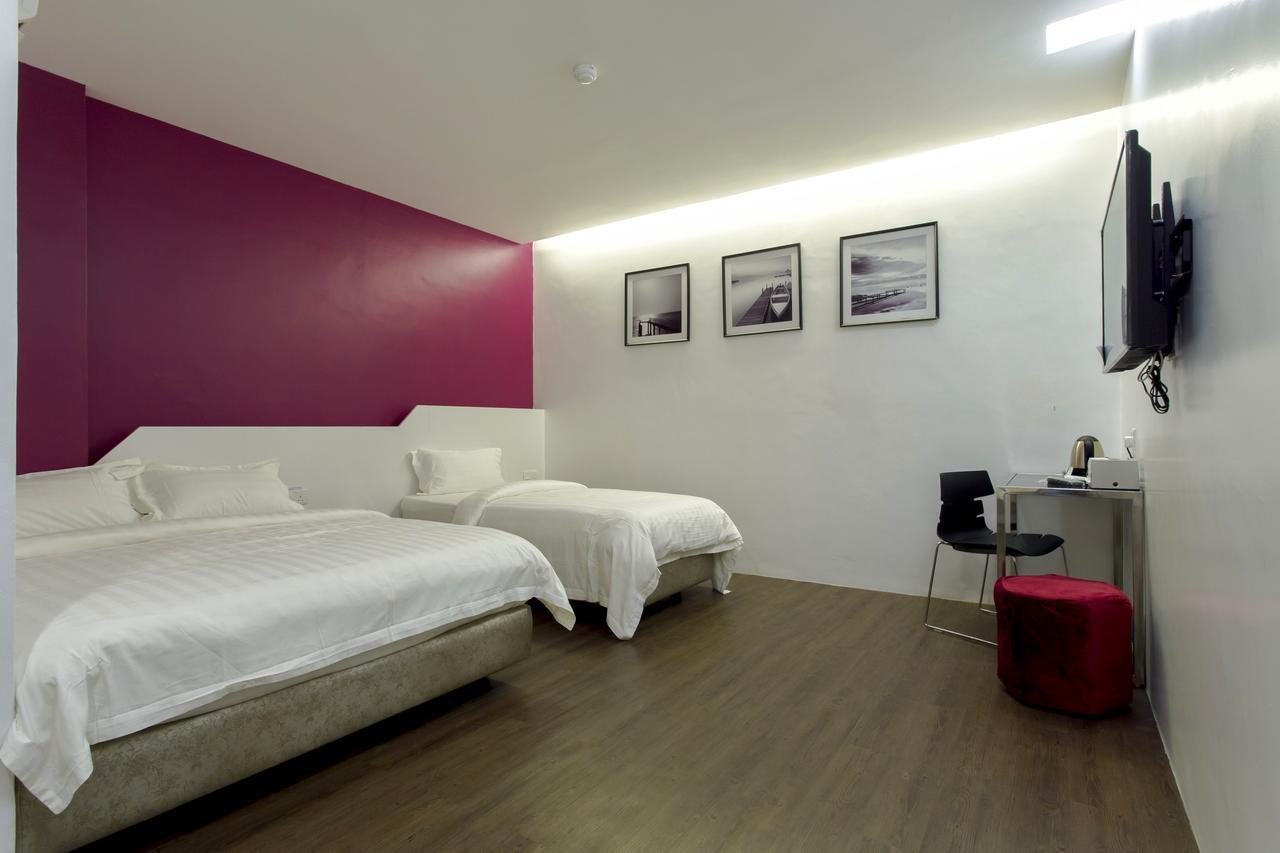 Aloha Hotel Sdn Bhd Pontian Kecil Eksteriør billede