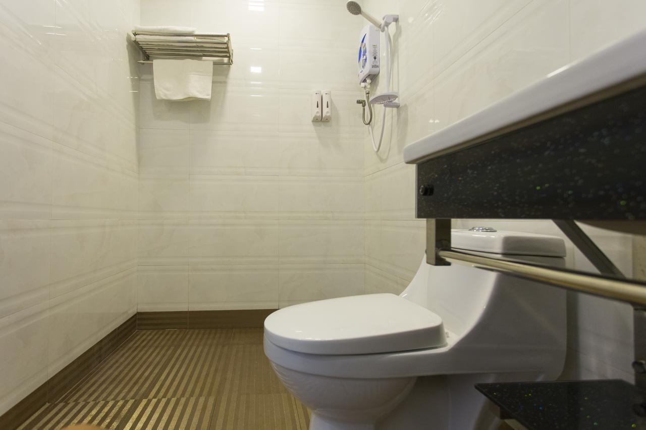 Aloha Hotel Sdn Bhd Pontian Kecil Eksteriør billede